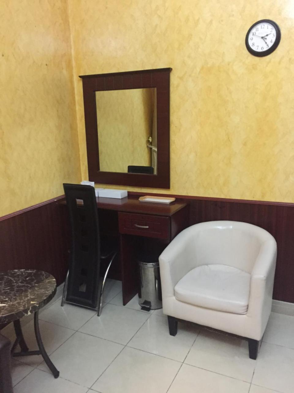 דובאי Al Amana Hotel מראה חיצוני תמונה