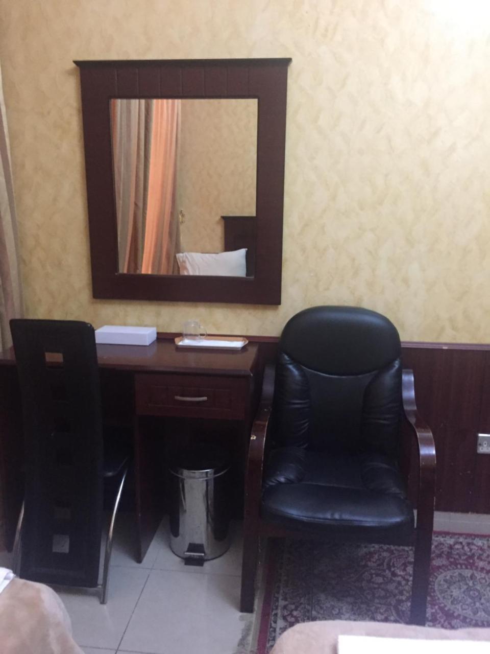 דובאי Al Amana Hotel מראה חיצוני תמונה